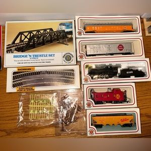 HO Scale Bachmann Bridge/Trestle Track Santa Fe A.T. & S.F. Union Pac. Vtg‎ Lot